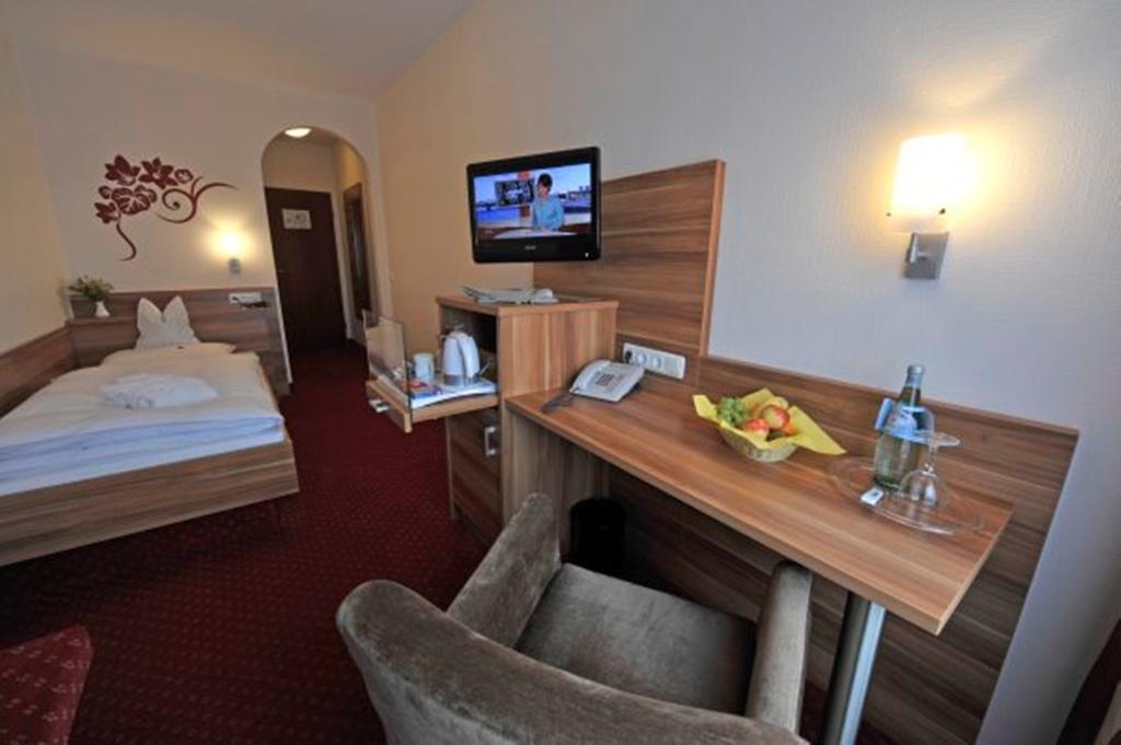 Hotel Nothnagel Griesheim  Ngoại thất bức ảnh