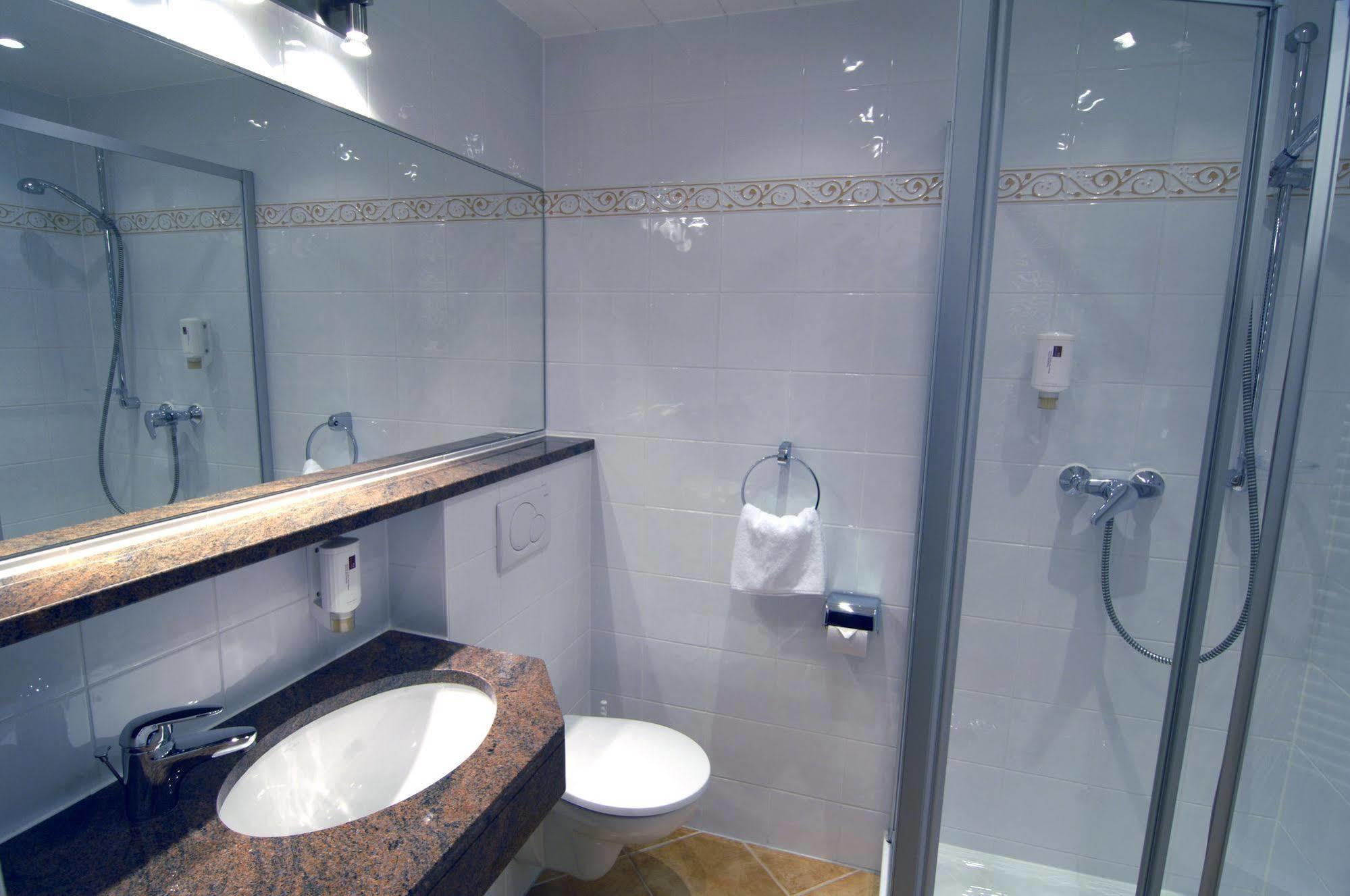 Hotel Nothnagel Griesheim  Ngoại thất bức ảnh